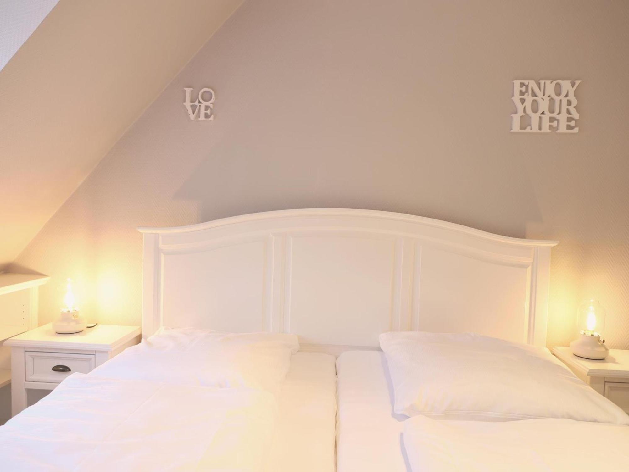 Exklusive 3-Zimmer-Ferienwohnung Im Herzen Westerlands Exteriör bild